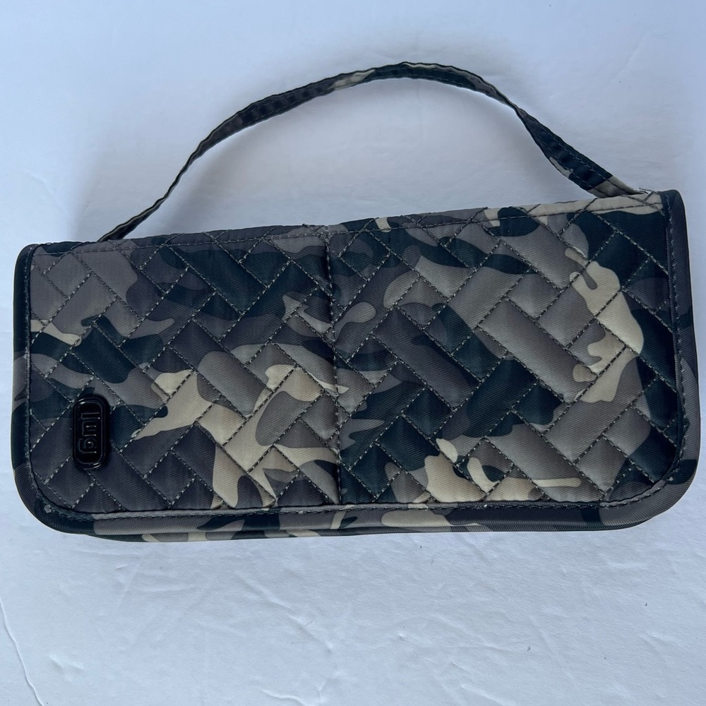 Lug Sleeper makeup Brush Holder Camo Print Traveling Midnight Color NWOT